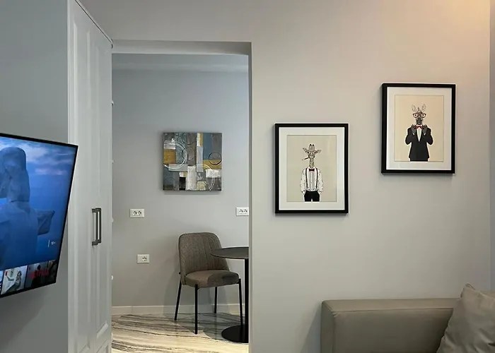 Cloud Cane Apartment *